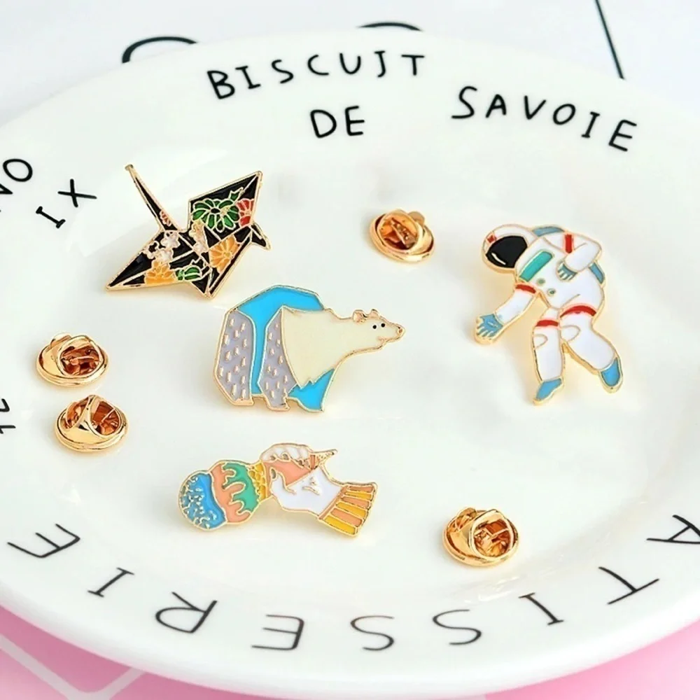 ice cream enamel pin - Picture 4 of 4